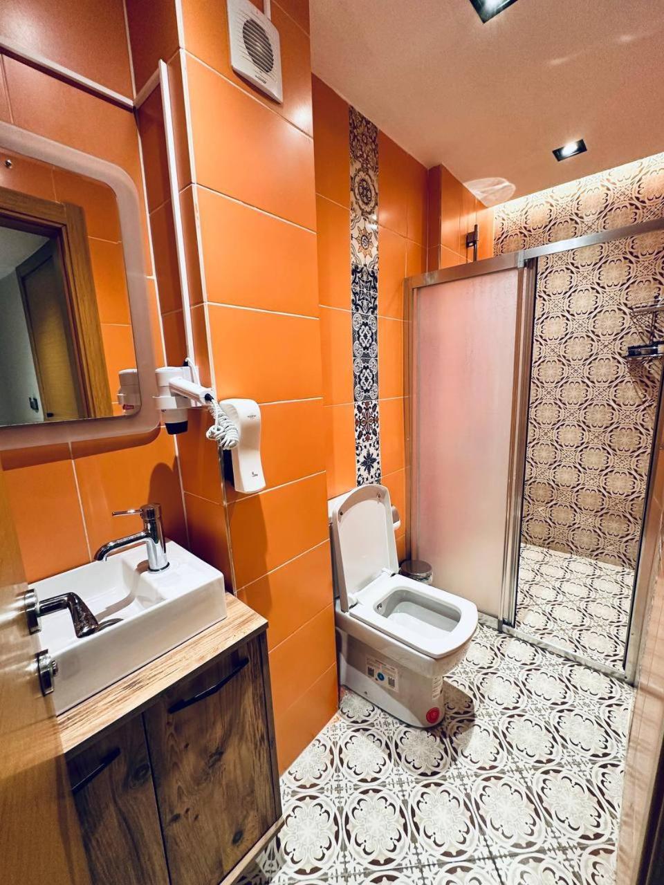 Taksim Rexxee Istanbul Istiklal Hotel Exteriör bild